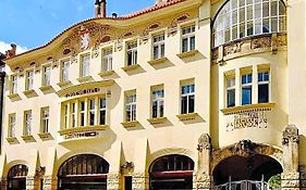 Hotel Okresni Dum